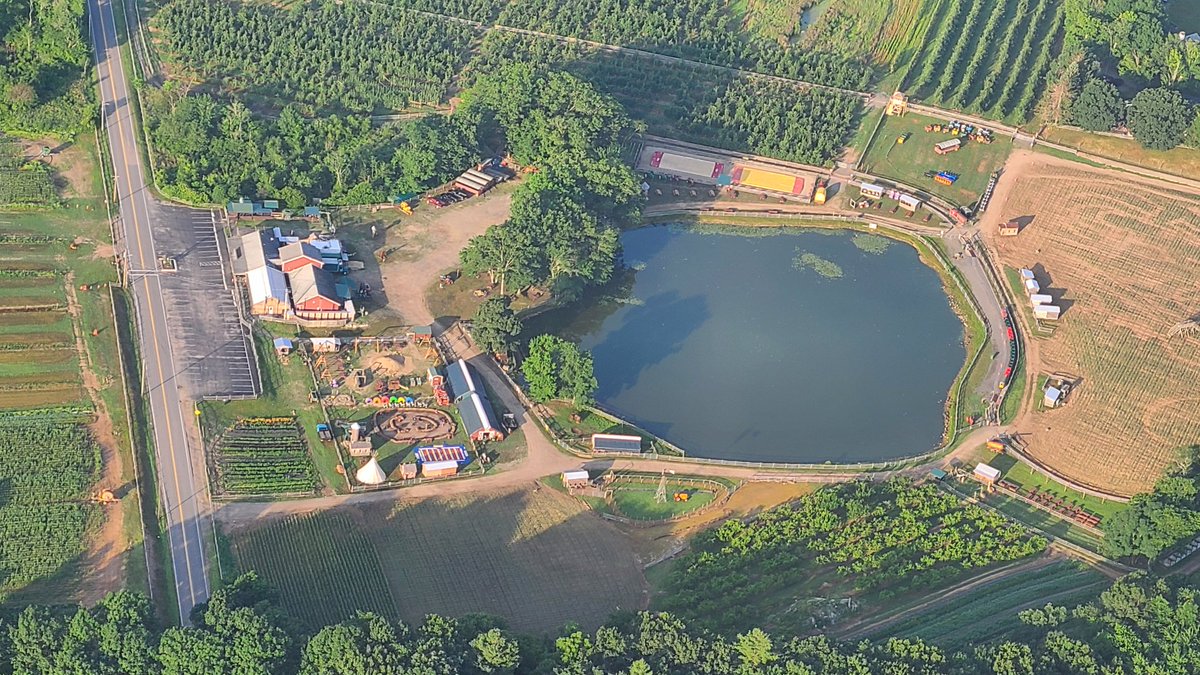 KristenEckRadio's tweet photo. Shot of #ConnorsFarm from this morning over Danvers... https://t.co/Iyp8FTi2AT