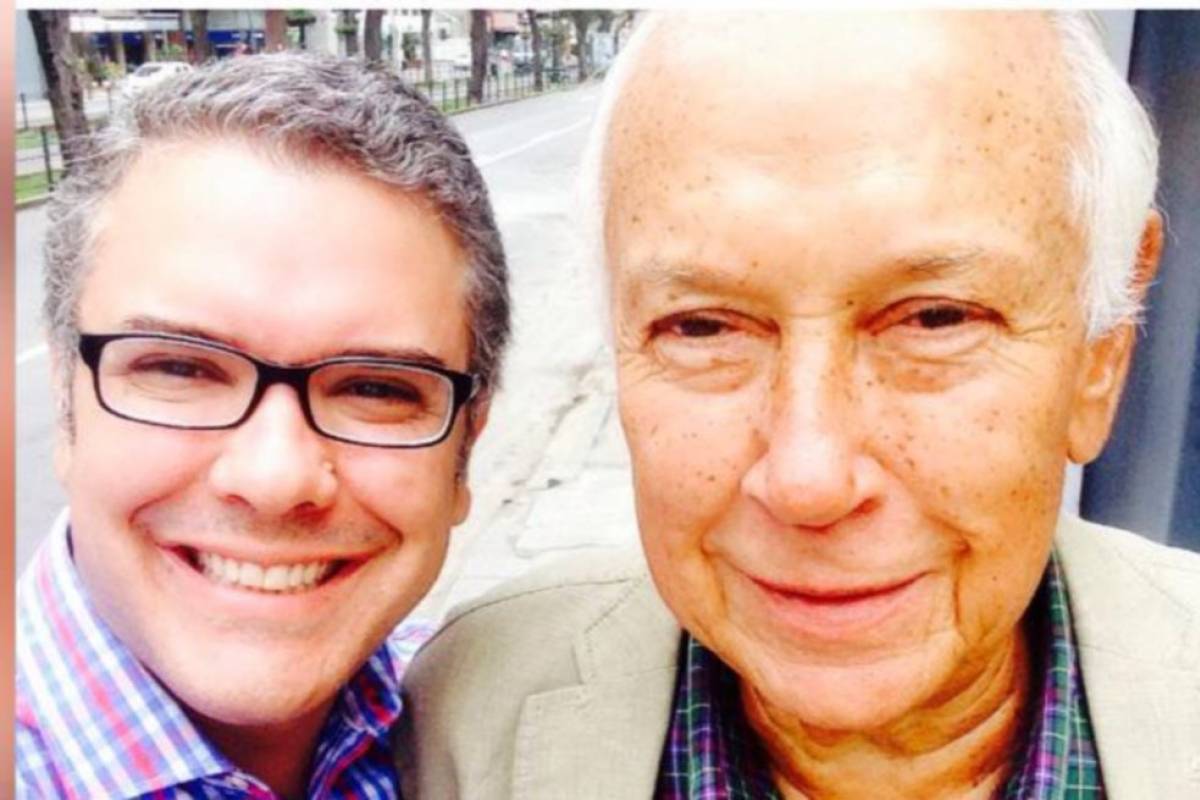 تويتر \ MV على تويتر: "En "Matarife", serie sobre narcos colombianos, se denuncia al padre de Iván Duque: el ex gobernador de Antioquia, Iván Duque Escobar https://t.co/nPsRRZXYX4 https://t.co/dePzaDC5Pp"