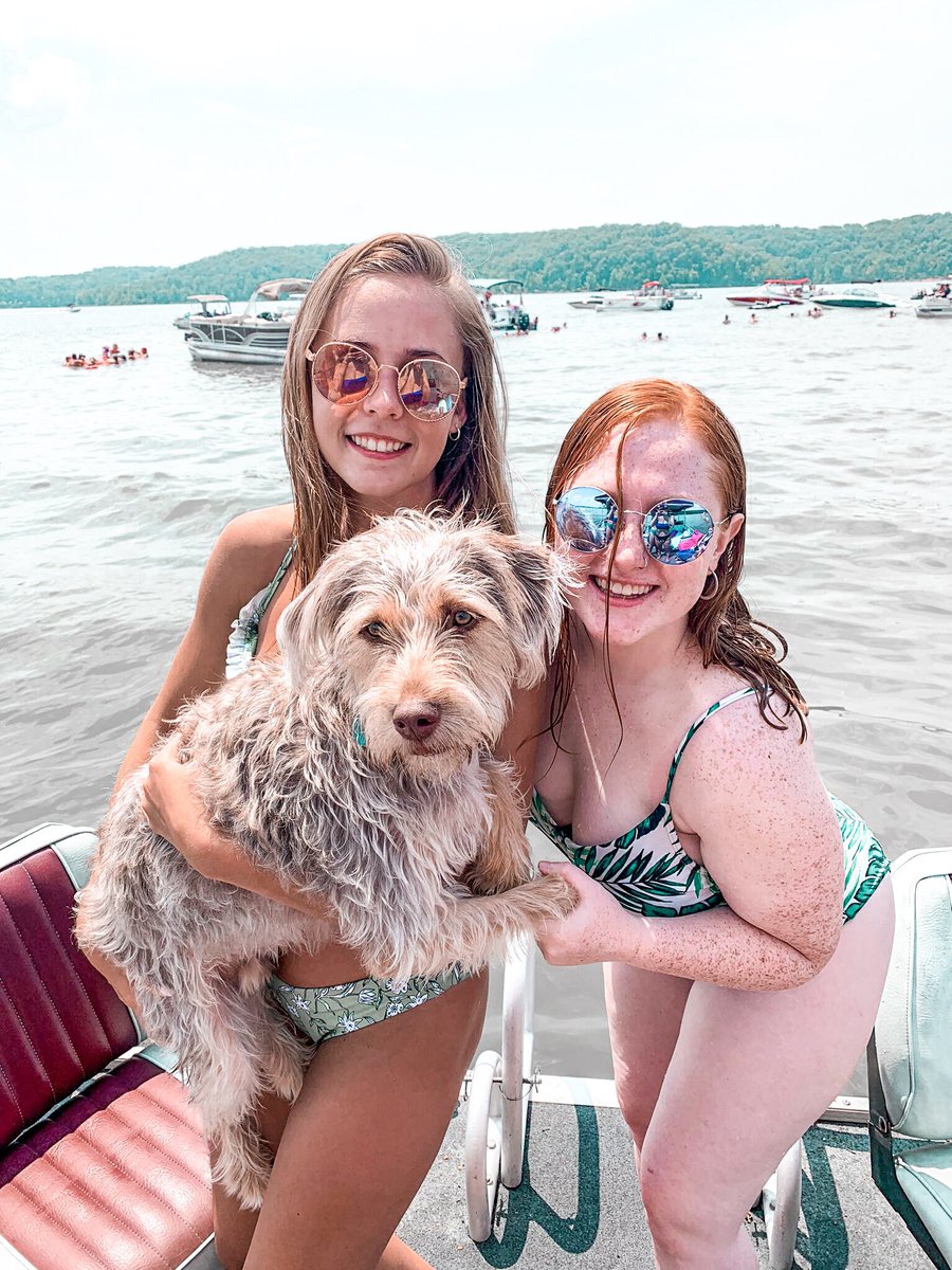 spending time with furry friends and sisters make for the best summer days 🐾