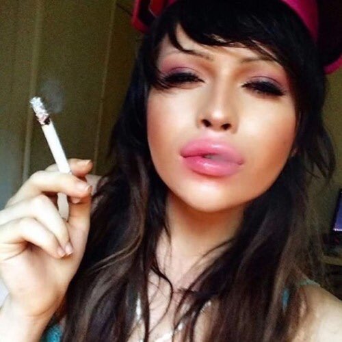 myspacemadonna's tweet image. ayesha could probably use my mouth as her ashtray 💋