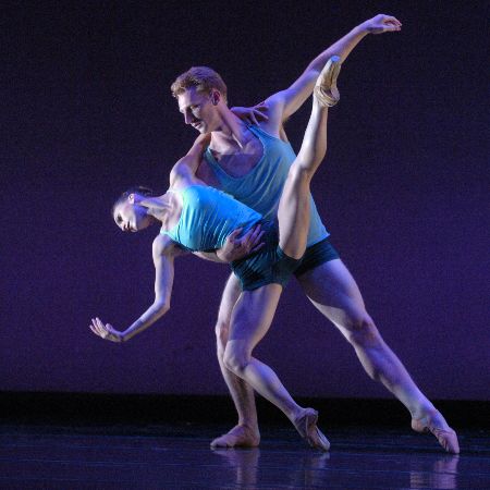 NCIDance's tweet photo. Dive into 16 years of choreographic exploration ✨Video highlights from NCI 2004-2007 - https://t.co/nrUpf5Wb8Q https://t.co/ZUMYvGtQJe