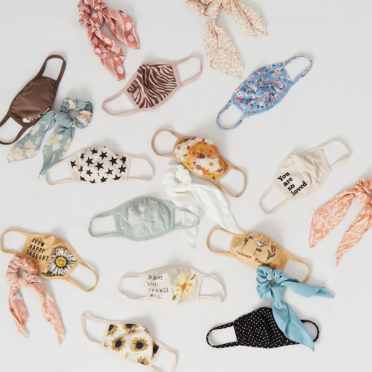 Altard_State's tweet photo. ✨ NEW graphic face masks just hit the site! ✨
#altardstate #standoutforgood #facemasks #graphicfacemasks #stylishfacemasks https://t.co/G1fj0FgPeO