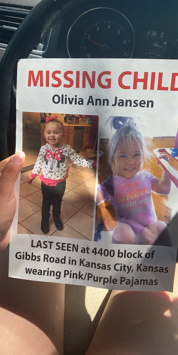 ZamoraaKaylaa's tweet photo. I don’t know this girl, but her cousin is outside passing out flyers, she went missing 5 minutes from my house! The only reason I got to see the streets blocked off with dozens of cop cars, firefighters and the news is because she is SO CLOSE to where I live, I pray she is found. https://t.co/v2pFPBSag2
