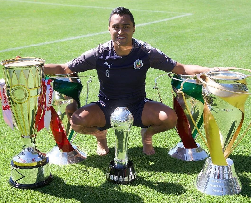 ChivasFc_'s tweet photo. FELIZ CUMPLEAÑOS @86Aris55 

HISTORICO DE CHIVAS https://t.co/qbQ5OA2xsJ
