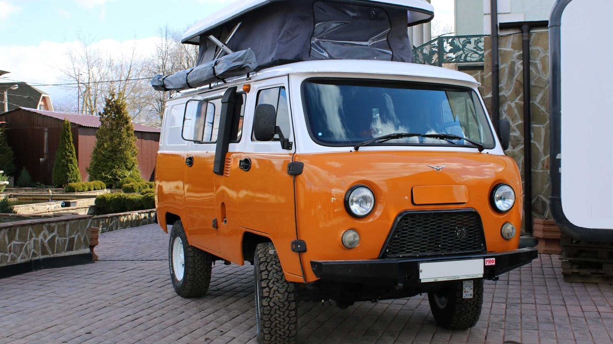 ルパルナス 冒険野郎の一台 ロシアから直輸入販売 年 新車 ワズ26 ブバンカ キャンパー ロシアの大地で培われた本物の味 国産のヤワなヤツとは別格 散歩自体が冒険 非日常が日常 出る杭は打たれず伸びる好車家 是非購入の程宜しく 買える