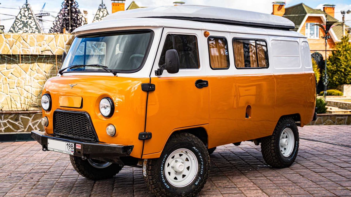 ルパルナス 冒険野郎の一台 ロシアから直輸入販売 年 新車 ワズ26 ブバンカ キャンパー ロシアの大地で培われた本物の味 国産のヤワなヤツとは別格 散歩自体が冒険 非日常が日常 出る杭は打たれず伸びる好車家 是非購入の程宜しく 買える