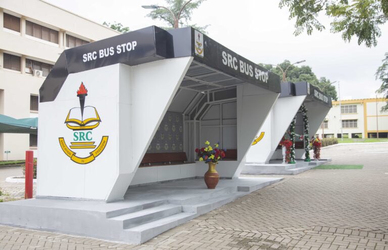knust_src's tweet photo. 10.07.2020 
Earlier today, the Vice Chancellor, Prof. Obiri Danso joined President Adu Baah Charles and other SRC Executives to commission the ultra modern KNUST SRC Office Complex. The new SRC bus stop at the Casley Hayford was also inaugurated. 
#DutyBound https://t.co/2uPkofxrgM