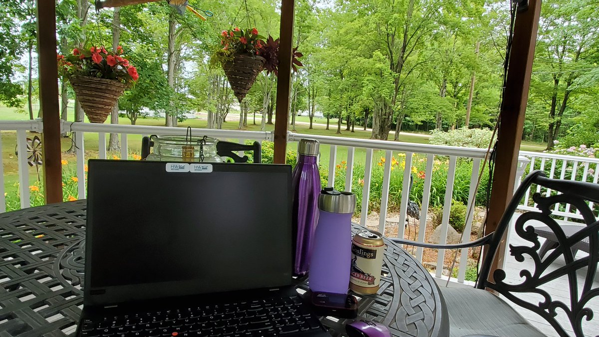 jjpb_nscrgirl's tweet image. IMHO the internet happy hour client meeting is perfect. No travel time, Uber, concern that I have a drink w my long commute, expense $$, and the drinks are exactly how I like them #WinWinWinWin