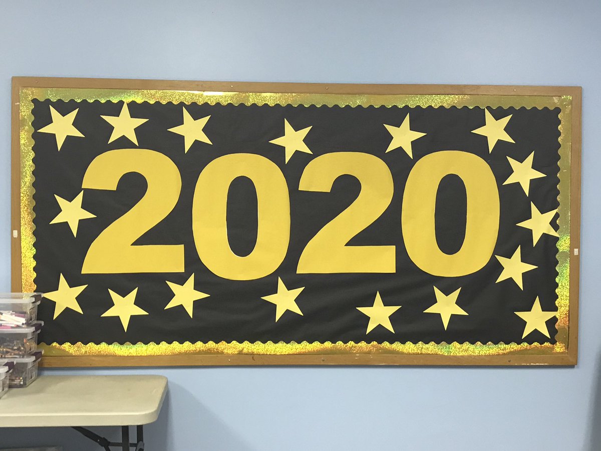 Yeag3er's tweet photo. First bulletin board of the year. It has not been the #2020vision I had hoped for when I put it up #WeAreInThisTogether #WearAMask #CoronavirusPandemic #ChurchAtHome https://t.co/f1IQEEqCS0