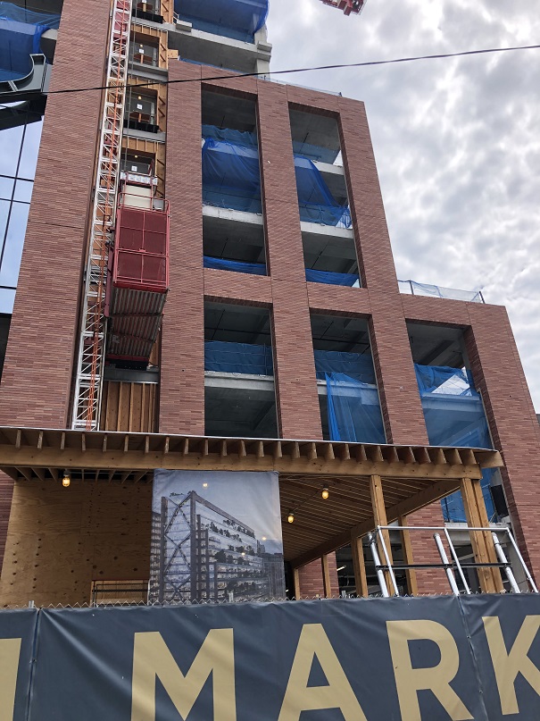 An impressive job going up in Chicago with an Endicott Blend of Red, Rose, Burgundy, &amp; Ruby Red Velour 2-1/4" Meridian Thin Brick. Great precast from <a href="/LombardPrecast/">Lombard Architectural Precast Products Co.</a> &amp; a wonderful design by SOM Architects . #endicottthinbrick #PrecastBuilds