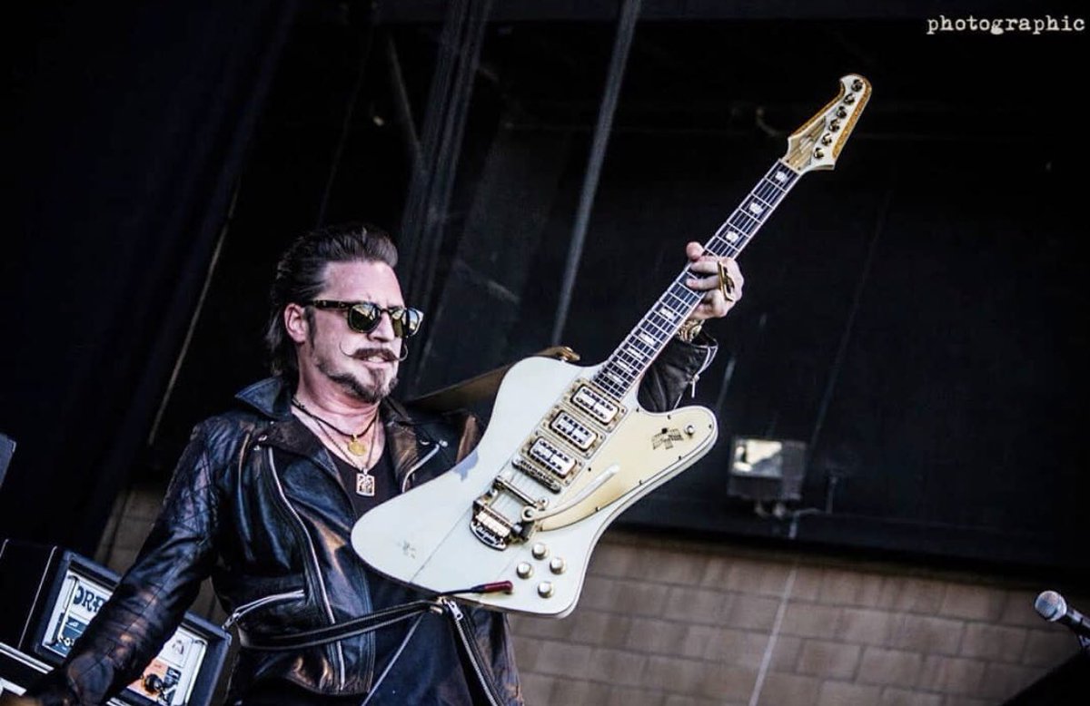 RivalSonsUSA's tweet photo. #FuzzlordFriday
#ChooseYourLord
#MrFuzzlord
#RivalSons #ShareTheSons
๐ท Eve Mate https://t.co/Qs6wLXsyzK