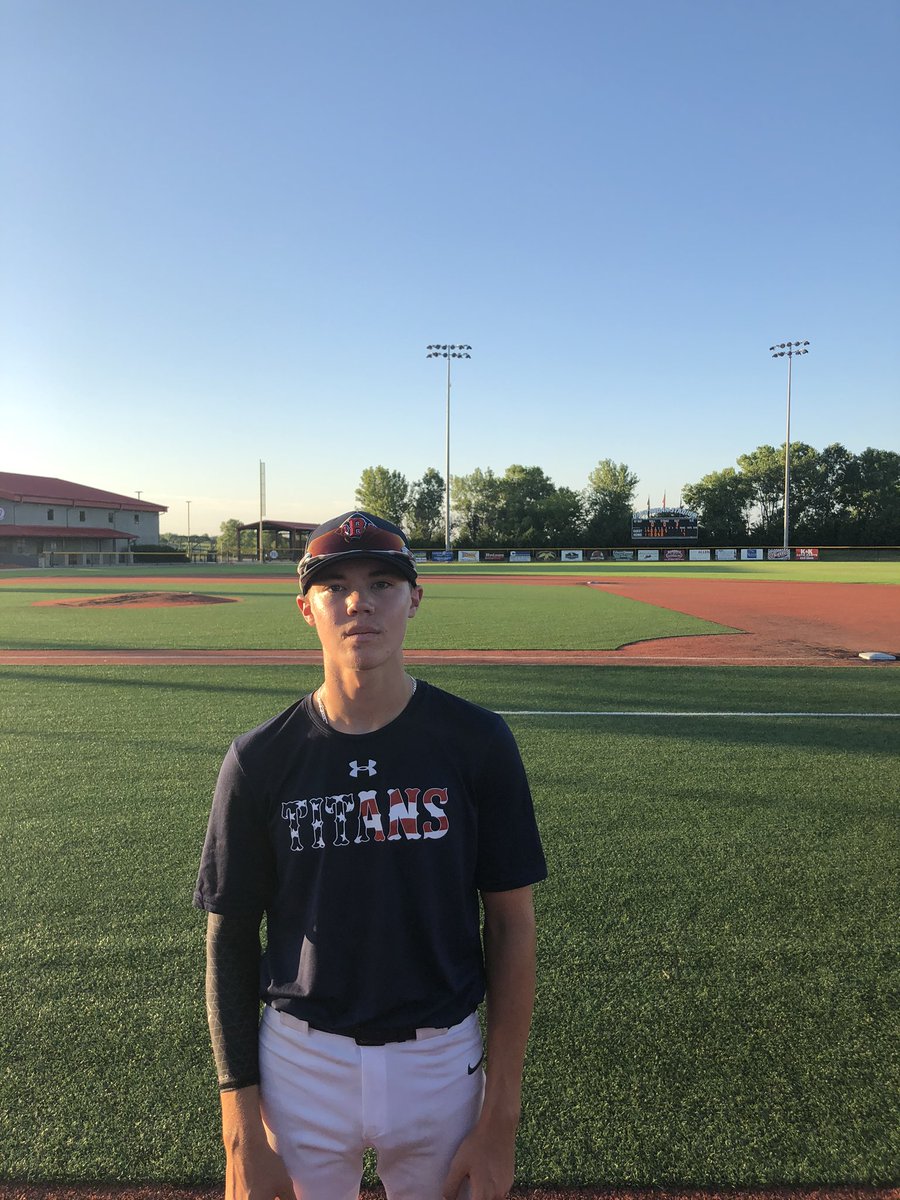 bbatitans_2022's tweet photo. The player of the game is @BuntinAaron he went 2 for 4 with the game winning triple!🔥
@bbatitans https://t.co/Cug8fr4QgD