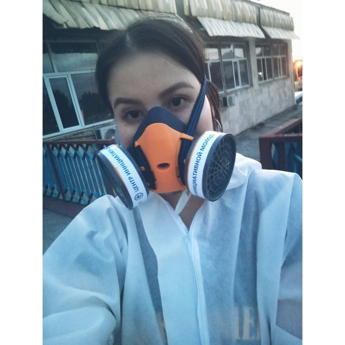 Время 07:13. В Аламедине 1, подключила апашку к аппарату и пишу твит. За эти дни мы с помощью кислородных концентратов спасли 187 человек в общем!
        187 РЕБЯТА!!! 😭😭😭😭😭
Уставшая, но такая счастливая💞
 ЦЕНТР ИНИЦИАТИВНОй   МОЛОДЕЖИ