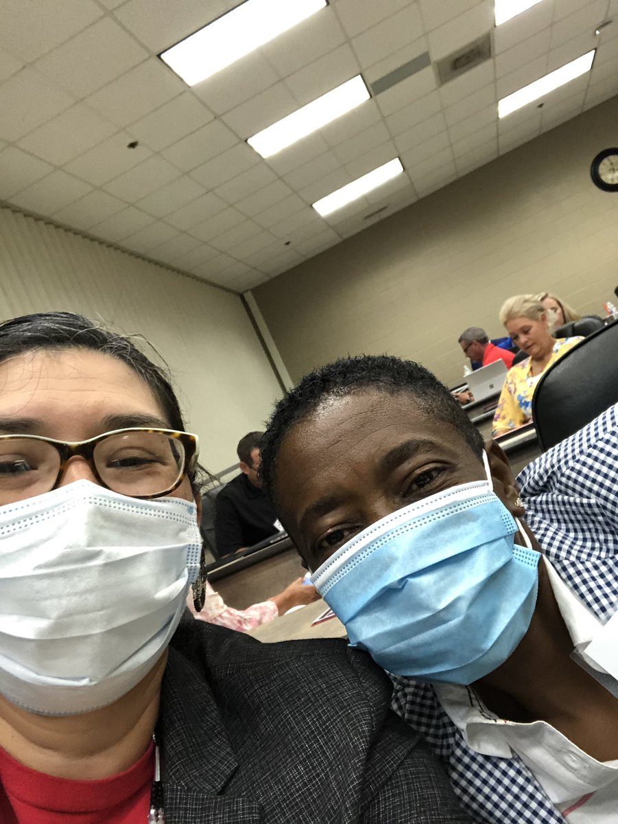 mrsbussell's tweet photo. Doctors of Educational Leadership in the making. #WhatADEAL_SNU @JolieMballa https://t.co/MwuEMuEw5k