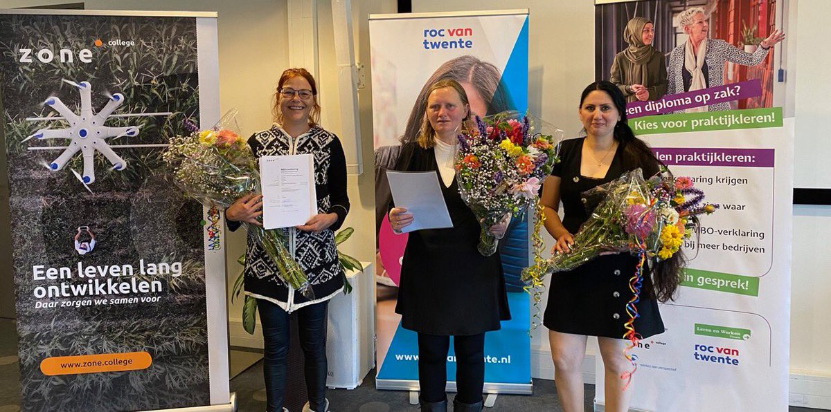 In #Twente doen we samen (<a href="/rocvantwente/">ROC van Twente</a>, <a href="/aocoostmbogroen/">Zone.college mbo Tuin & Landschap</a>, 14 gemeenten, <a href="/swb074/">SWB Hengelo</a>, <a href="/SBBNL/">SBB</a> en <a href="/UWVnl/">UWV</a>  mee met de pilot praktijkverklaring MBO. De verklaring legt vast wat mensen in de praktijk kunnen. Belangrijk voor behoud én kans op werk. Eerste verklaringen vandaag uitgereikt.
