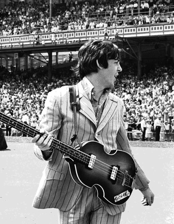 تويتر \ Beatles Archive على تويتر: "Paul McCartney, Cincinnati 1966 The #Beatles via @MOONDAlSY https://t.co/RtGzgLHRb4"