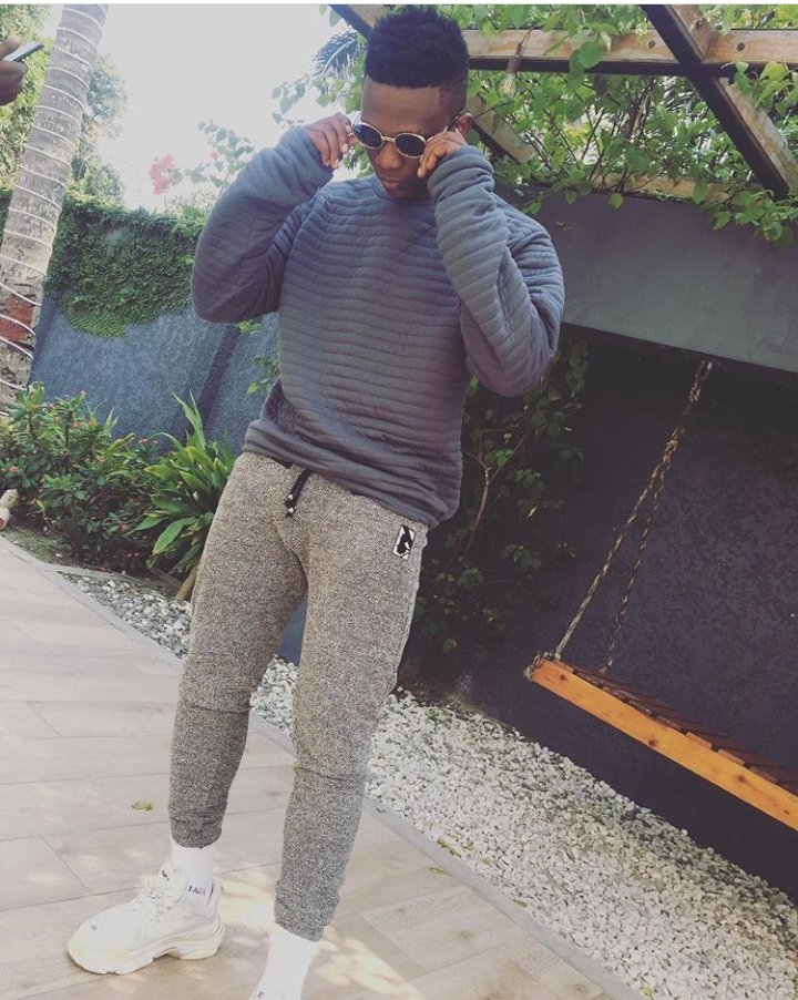 bugheurbancloth's tweet photo. Your sure plug for urban wears. We are just a dm away 💪.
 Everyone the wayward president dey rock am 🦍.
Retweet for our customers to see it 😘

Jada Will smith burna WAEC amaka #tiktokdown #redtabletalk #BBNaijaReunion https://t.co/PNQseeWOkU