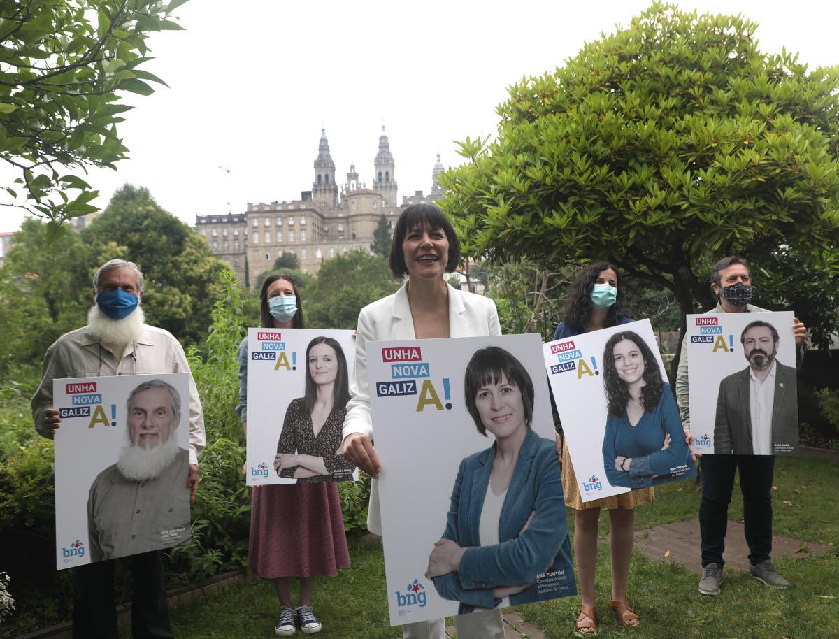 Nologsi's tweet photo. E non lle fai falla nomear Galicia nin unha nin tres veces porque galicia está no centro das súas políticas.
Pídoche o voto para Ana Pontón e o @obloque
#eleccionsGalicia #FeijOUT #cambioxa
#Galicia
#BNG
#AnapresidentA https://t.co/uHuDV0r2Df