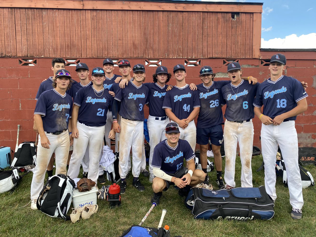 LouBSBClub's tweet photo. 17U National with a walk off win in Silver Bracket Pool game! Many videos and updates to come! https://t.co/Y4WDfpLoQE