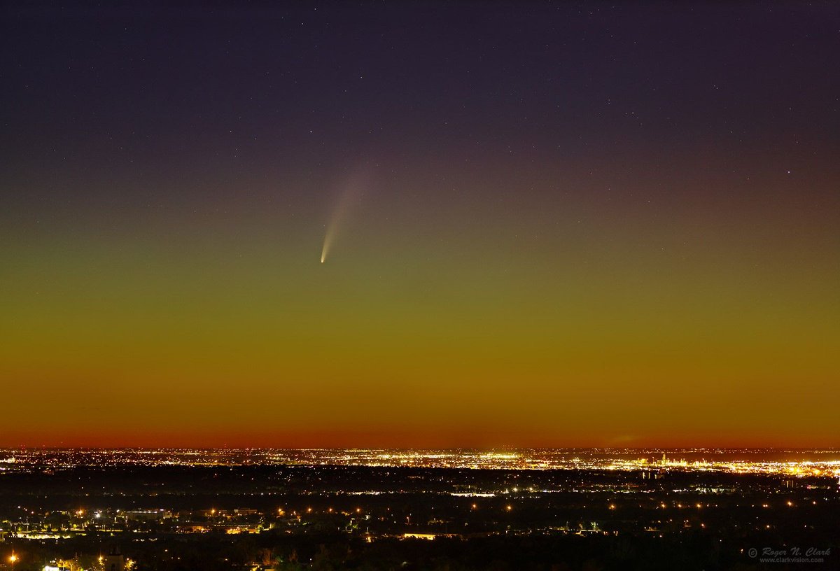 planetarysci's tweet photo. Comet #NEOWISE Dazzles
PSI's Dr Roger Clark captures the comet's beautiful ion tail in this photo. Thanks, Roger!
#PlanetarySci #PSI #COMETS https://t.co/iuY6VIEsPA