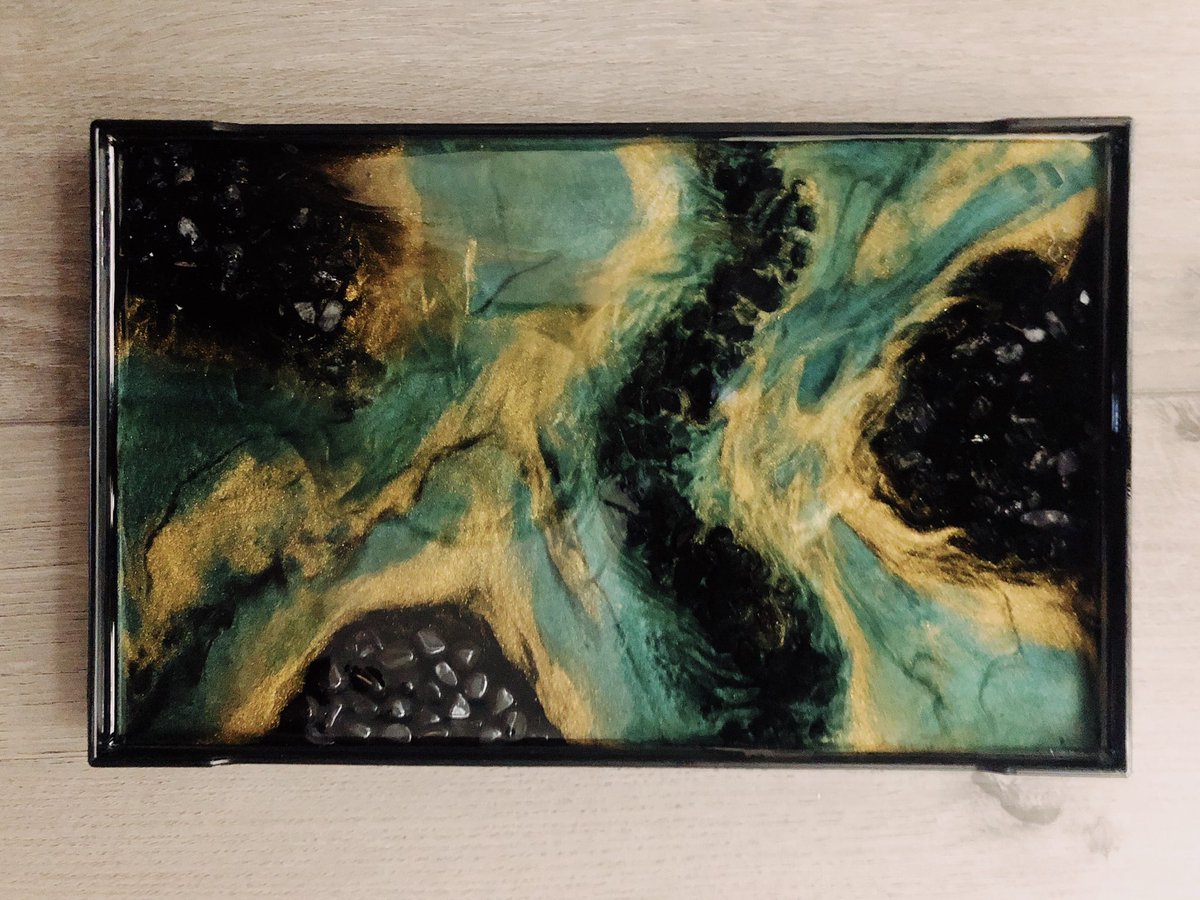 __emlc__'s tweet photo. For sale! $30 10βx6β resin multipurpose tray! Use it to roll your weed, organize your stuff, or anything else you can think of! Made with shungite and black tourlamine crystals #resinart #dailyresin #rollingtray #makeuptray #crystals #marbletray #epoxyresin https://t.co/jgSB4XIXmB