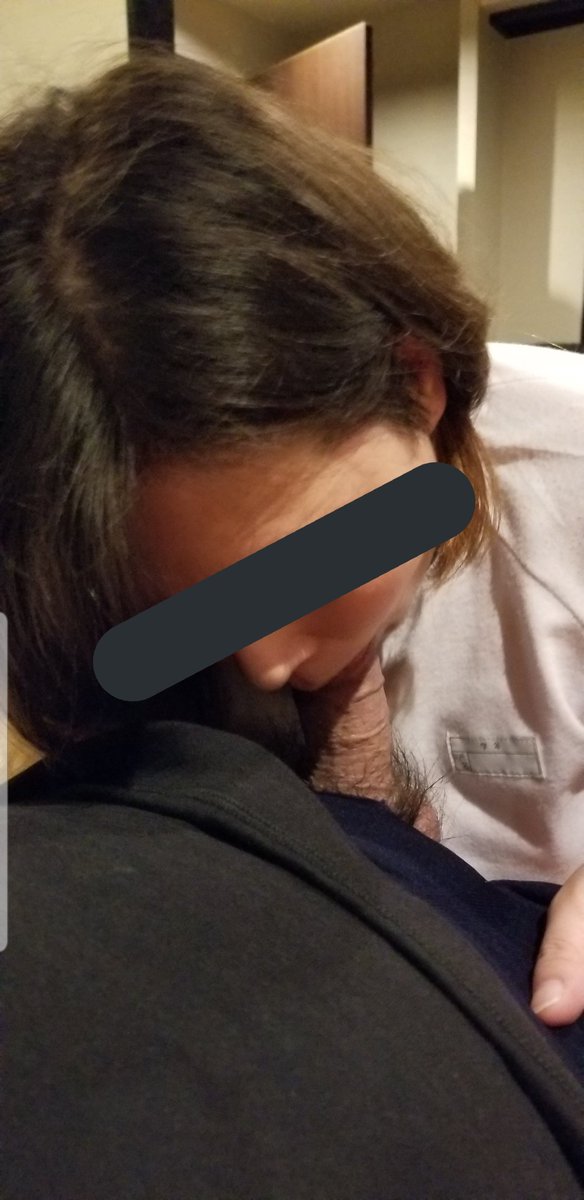 なかなか #露出 活動が出来ずホテルばっかりで面白いことが出来ません…。
ここで募集してみます。
私達のセックスを間近で見るだけで満足出来る方いらっしゃったら挙手をお願いします。
大分市内限定ですが…。
無礼な方は却下です。