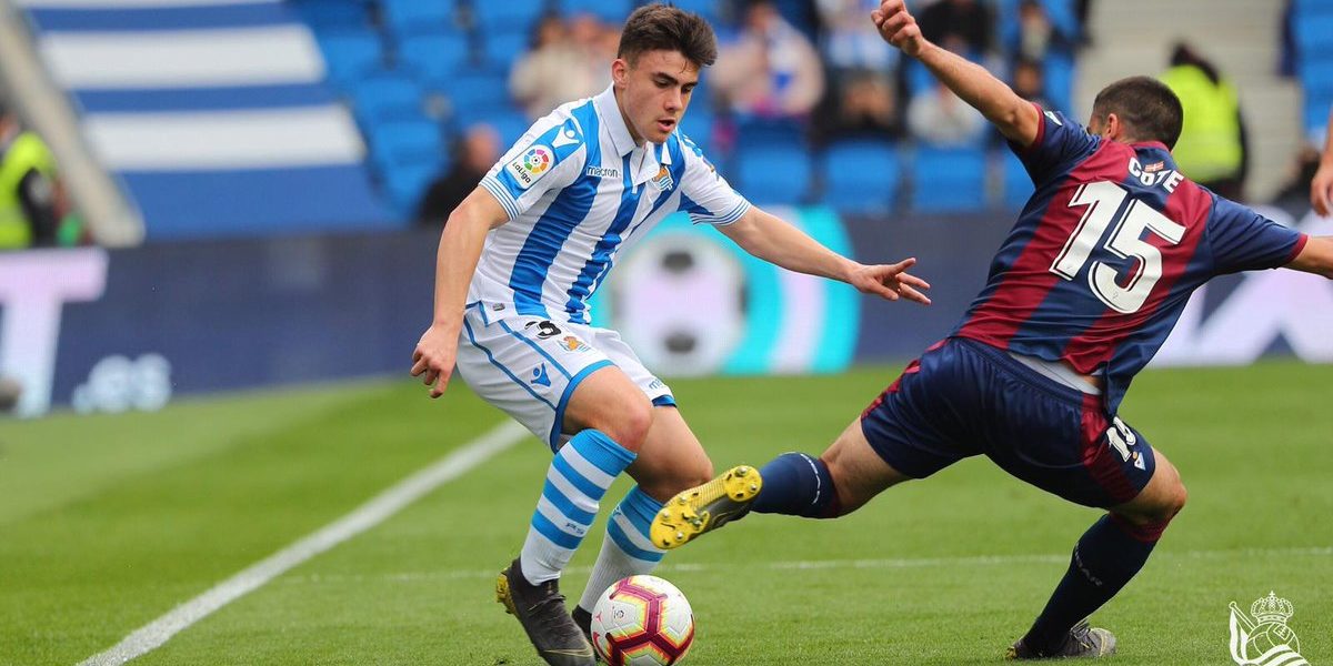 There is no doubt that there is something very special with this kid. There is a calmness about him when he plays, and he is completely fearless, he's quick, got brilliant technique and an incredible touch on the ball. Football fans have good reasons to be excited.