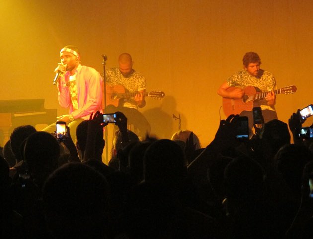 Frank begins his sold-out 14 date nationwide tour. The stage setup included a guitarist, bassist, drummer, 2 pianos and a DJ setup behind TV monitor props that showed different images and videos as the show progressed.