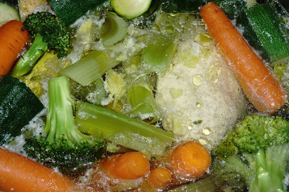 InfoHundsfutter's tweet photo. #comida #recien #cocida #para #perros #hipoallergenico #sano #sinconservantes #sinpotenciadoresdesabor #sinaditivos #natural #de #ingediencies #regionales #adomicilio en #MADRID sin #basura #poca #emission #CO2 #pidelo en #ClinicaVeterinariaFerraz ó en #NATURANIMAL #MALASAÑA https://t.co/ORvjhX94Kb