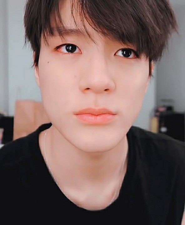 Jeno as the cat emojis; a very cute thread because i miss jeno. please come home 