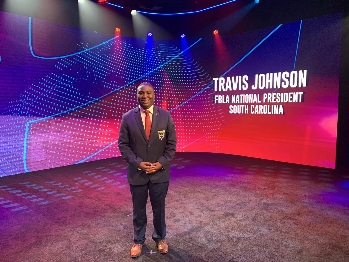 TravisJohnson_9's tweet photo. Last week marked the end of my 1 year term as the @FBLA_National President. Thank you, FBLA members, for blessing me with this experience of a lifetime! Together, we built bridges,  broke down barriers, and empowered students across the globe. For one final time, thank you! 💙💛 https://t.co/DIR5qXin51