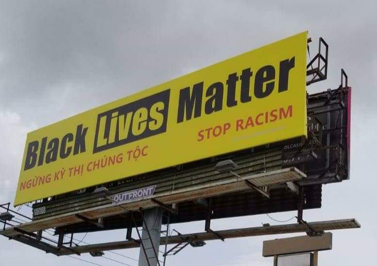GeneforTexas's tweet image. One of our Asian American community members paid for this #BlackLivesMatter billboard in SW Houston to show support and empathy... Since then he's received death threats from his own community.
Tomorrow there is a plan to protest the sign.
I need your help to counter it.
