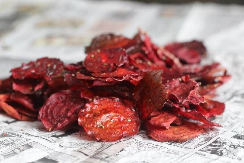 WellnessMama's tweet photo. Crispy Rosemary And Garlic Beet Chips
beets
rosemary
garlic
sea salt
coconut oil
https://t.co/N1RNu1Zkn9
#beets #healthyrecipes #snackrecipes #rosemaryrecipes #garlic #beetchips https://t.co/WN0LH3WZoc