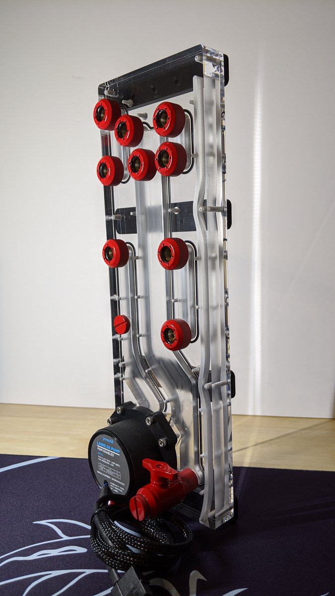 RoninMechaWorks's tweet image. Decided on the @RadikultCustom prototype distro block for the @HITCOMMAND  base station! Looks awesome, be sure to give @RadikultCustom him a follow!

#radikultcustom #hitcommand #FractalDesignNA #RoninMechaWorks #SponsoredBuild #pcmods #reservoir #watercooling #pc #pcbuild #PCMR