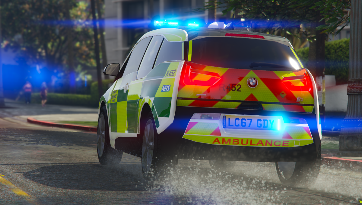GMRPCNWAS's tweet photo. Nice to see the BMW I3 being used out and about in Manchester recently here it is responding to a call.

@GMPRPC https://t.co/dzHWLpyt9W