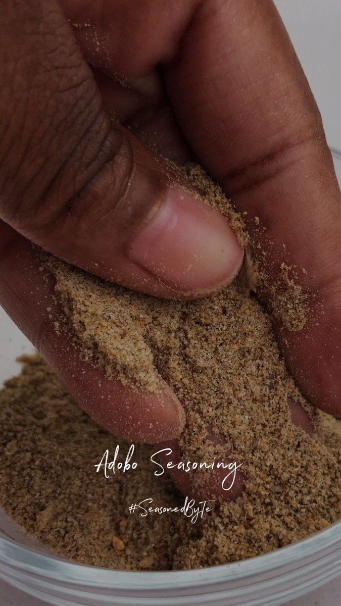 Here’s an easy adobo recipe, if you no longer support #goya! This blend includes 1tbsp each of onion and garlic powder, 1tbsp of #penga pepper, 1tbsp of cumin, 1tbsp each of allspice and oregano, 1tbsp of salt, and generous punches of tumeric, coriander, paprika, and chili flakes