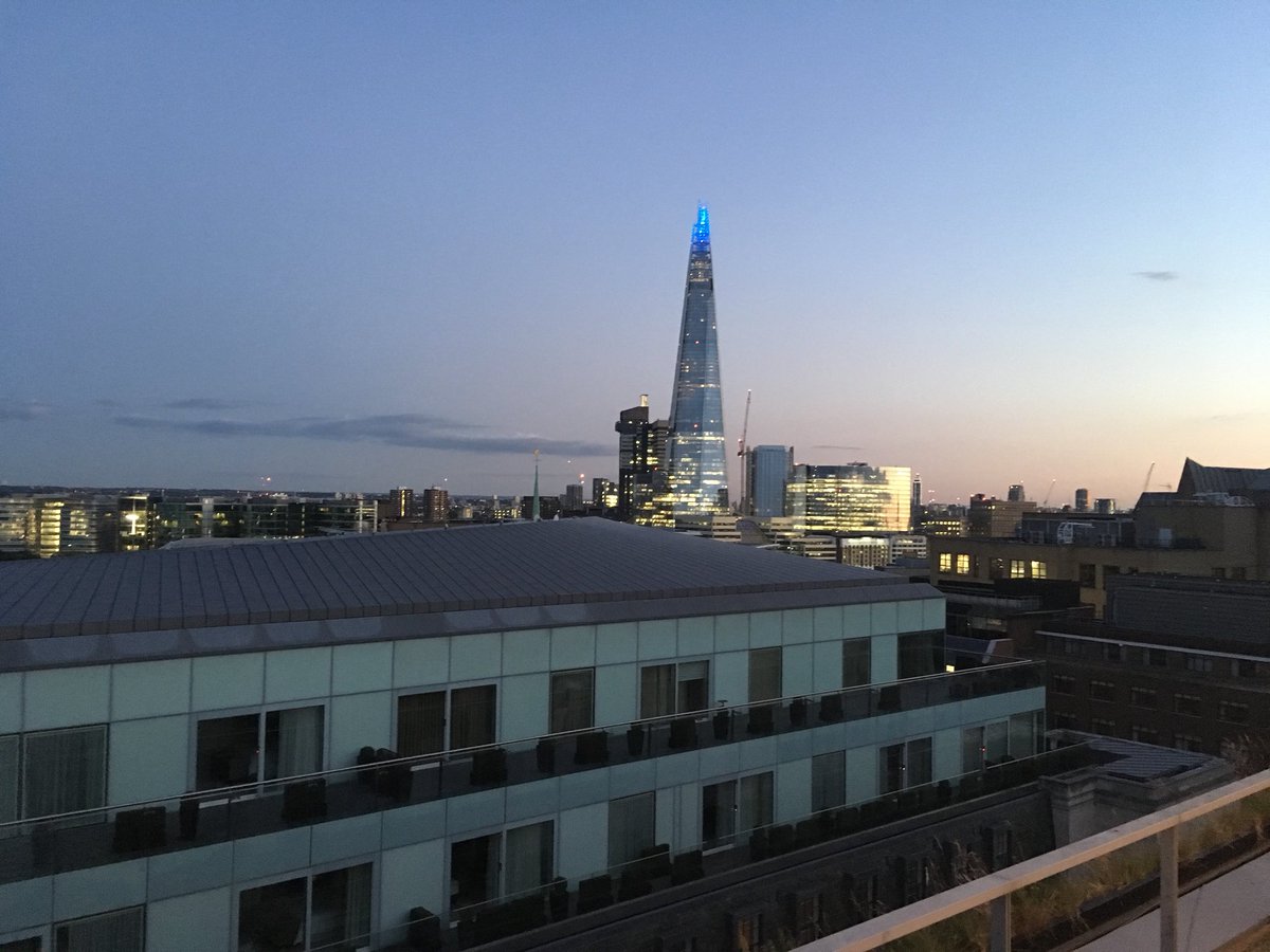 forbiddenlondon's tweet photo. Skyline #London #FridayFeeling #towerhill @TowerBridge https://t.co/J944Q4YOZz