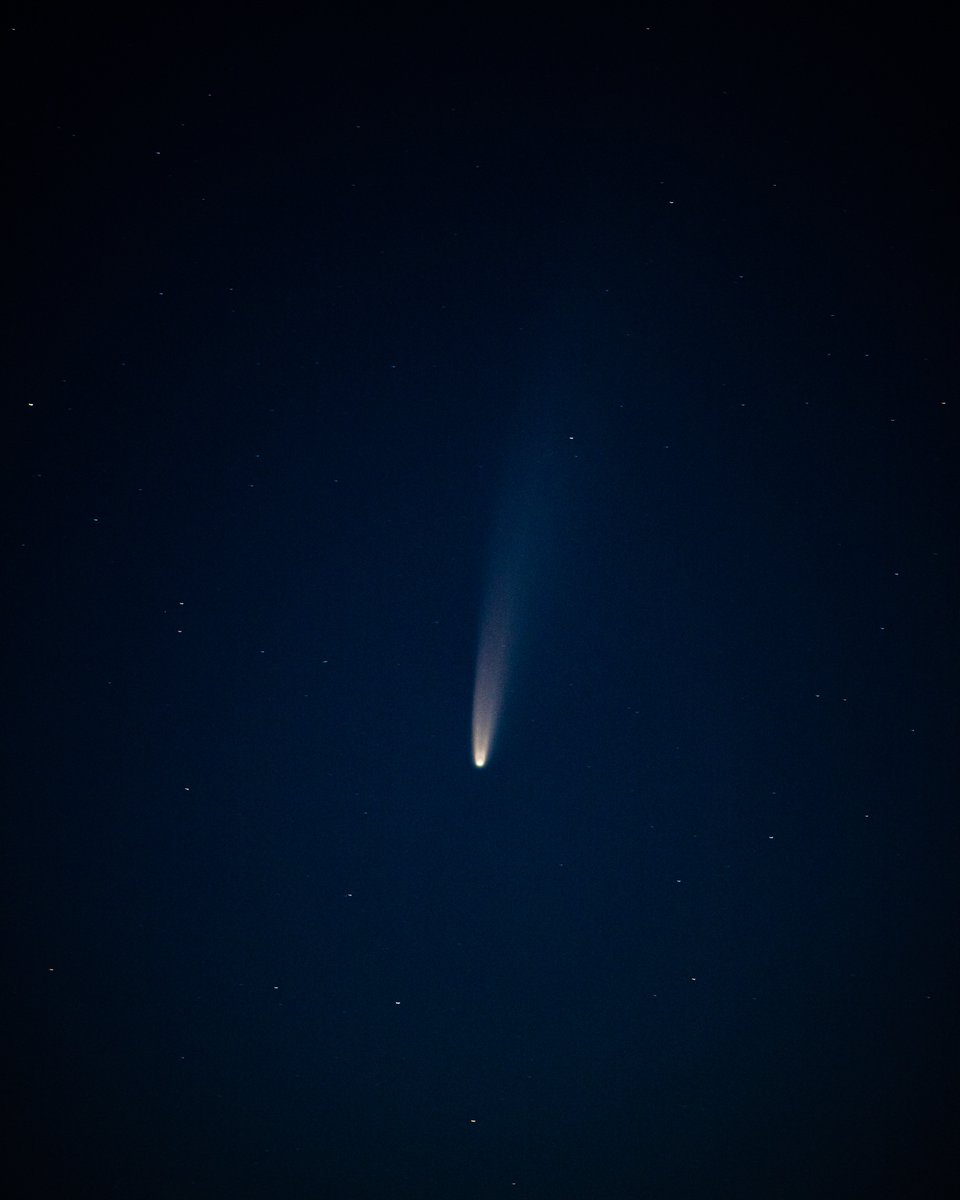 HourlierAdrien's tweet photo. So happy that the skies were finally cleared last night to ba able to photograph the #NeowiseComet in #Strasbourg ! A long sleepless night, but what a payoff! https://t.co/q1oEfkxhYf