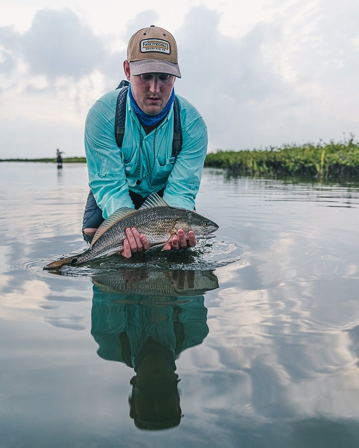 Peter_Kaple's tweet photo. Line screaming from a reel, the rod heavy in your hands - that will always be the best way to start a day. #wadefishing #redfish #flatsfishing https://t.co/6BHojb4Lju