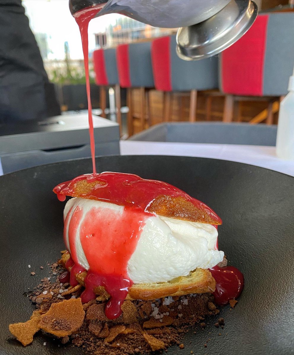 Hoy conocimos el nuevo restaurante #Mexía cocina de <a href="/NicoMejiaT/">Nico Mejia</a> en #Guadalajara #Jalisco excelentes ingredientes, desde Tijuana hasta Mérida. Todo el éxito al equipo de sala y cocina en este inicio. #Recomendamos