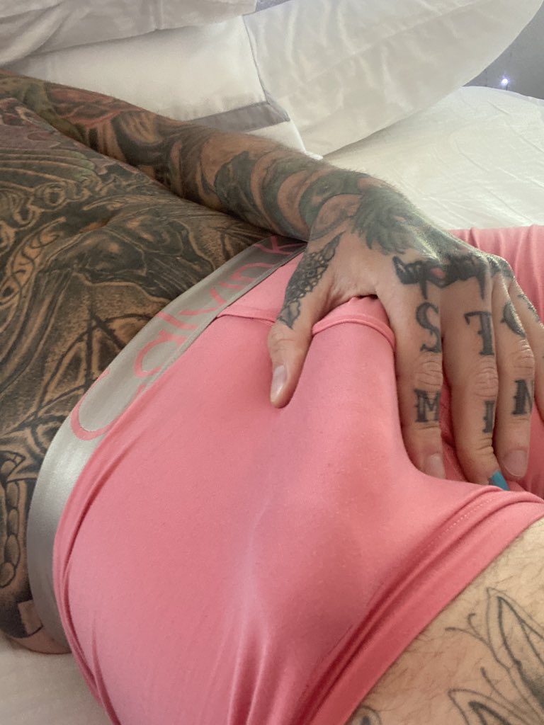 2 pic. I have a LOT of incredible new content going on my onlyfans this week! You're not gonna wanna miss out 😉 You can join now for 50% off AND you'll get instant access to 100's of uncensored videos and photos! 😈💦 https://t.co/byiECTlNqy https://t.co/UAlZzohZeC