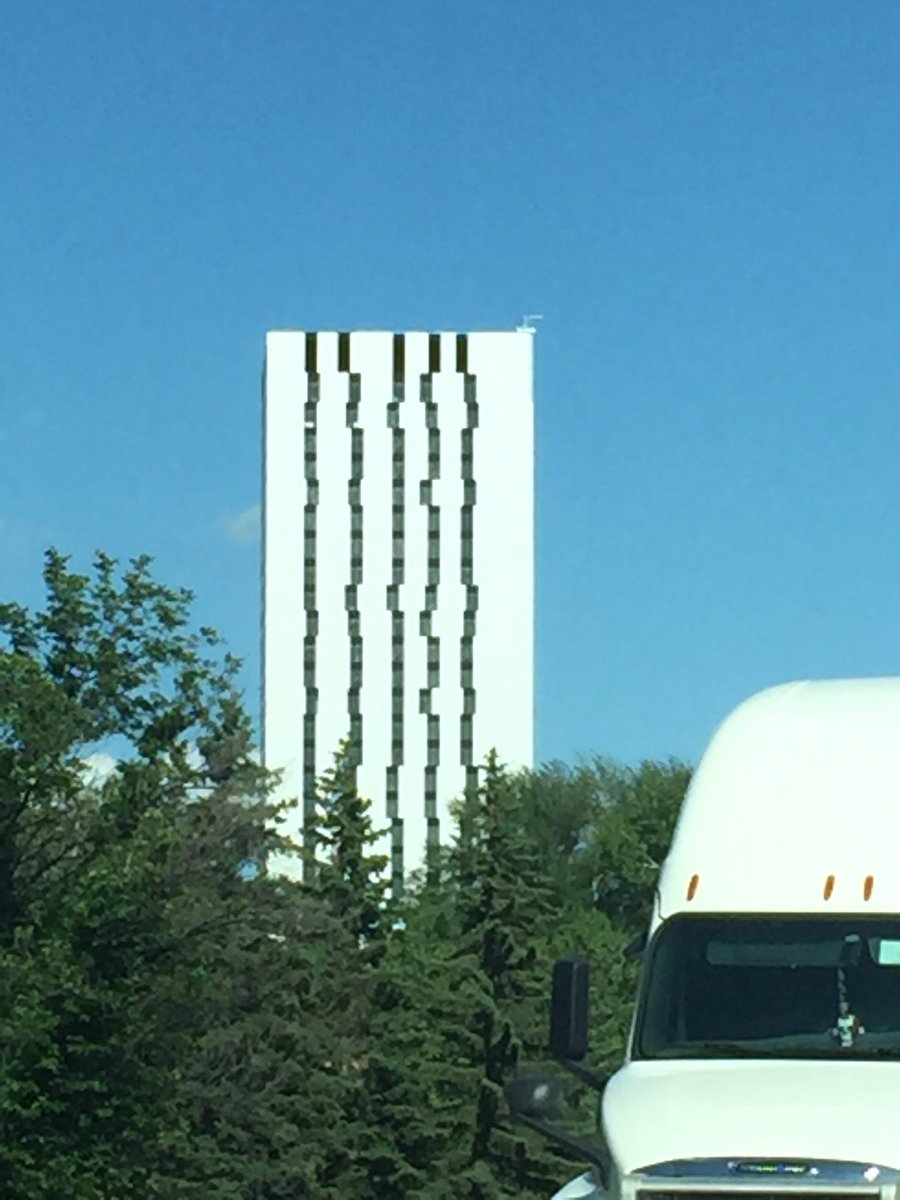 hitthepost's tweet photo. PALS !!!
WHY DID THEY MAKE THE WINDOWS LIKE THIS ?!!!? AND IS THE ONLY SOLUTION: ARSON ? #ocdnightmare https://t.co/d2THbVXyUC