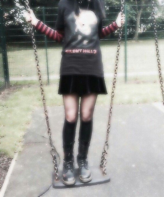 a thread of thinspo that really hits (for me) #thinspo  #edtwt