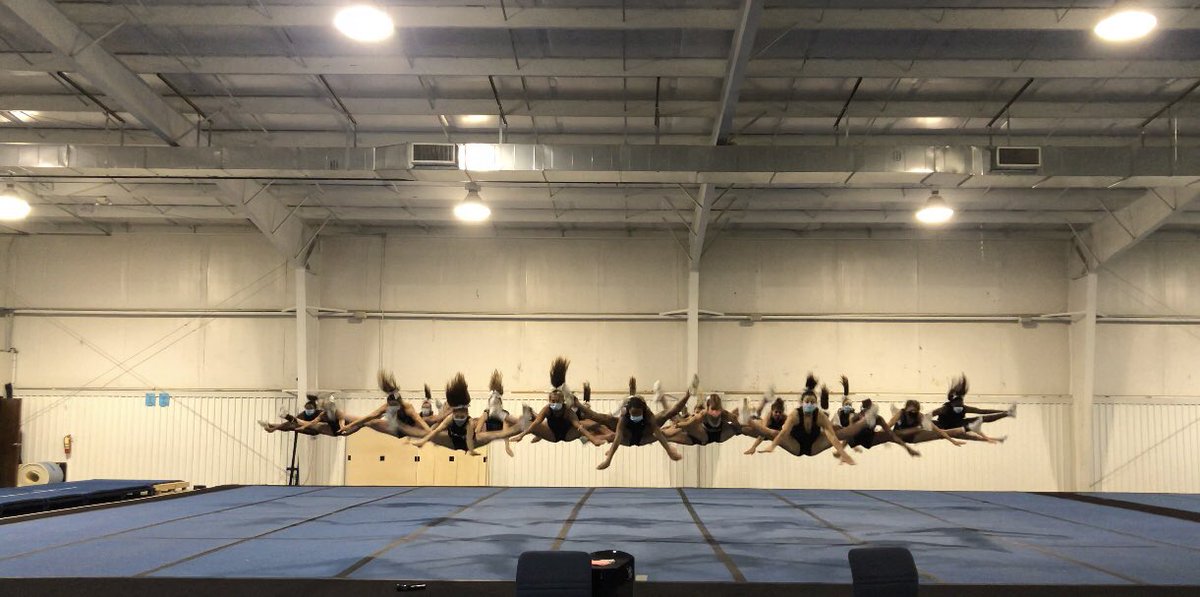 Screenshot from yesterday’s practice video!  Putting in the work!  💕🍑