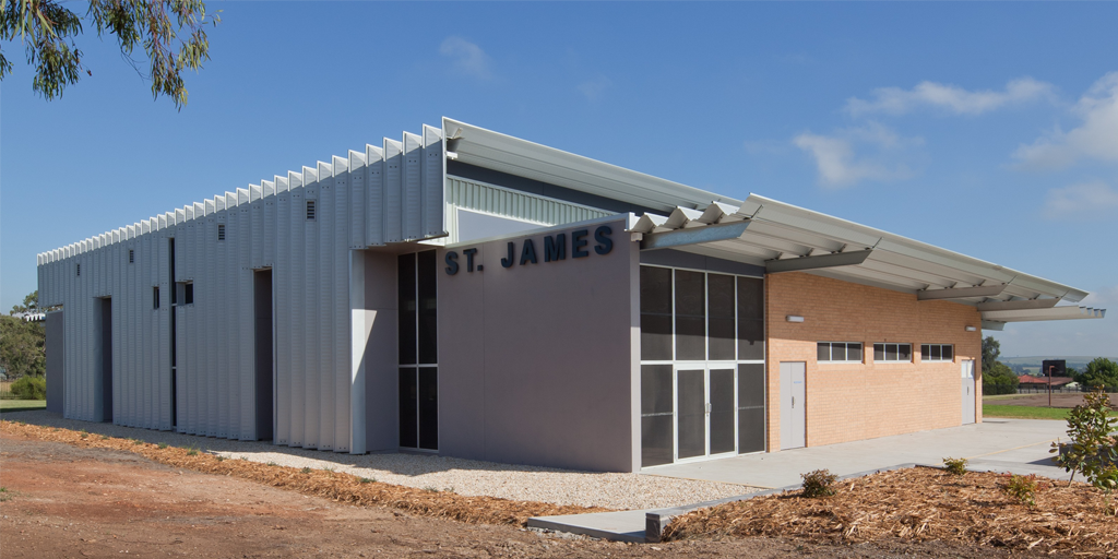 SteelSelectAUS's tweet image. St James' Primary School, Muswellbrook
Fielders ARAMAX® made from ZINCALUME® steel was used on a new hall at St James Primary School, Muswellbrook designed by Webber architects. 
spr.ly/6010GreCe

#Fielderssteel #ARAMAX #ZINCALUME
#SteelSelect