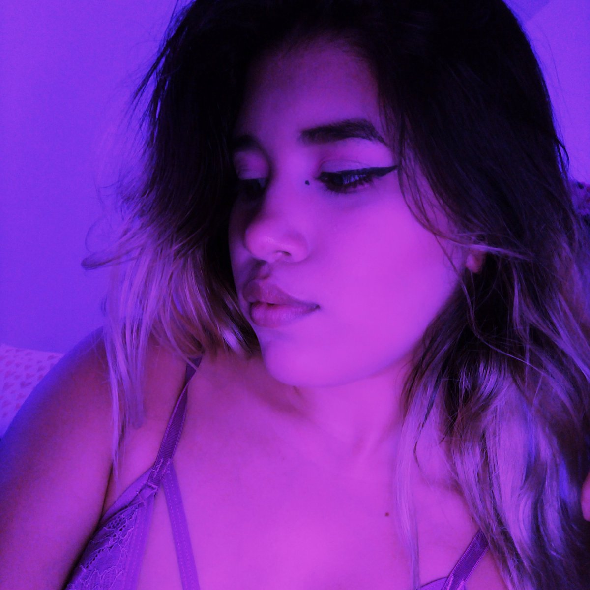 AckerScarlet's tweet photo. #NuevaFotoDePerfil https://t.co/iaIctLHBL2