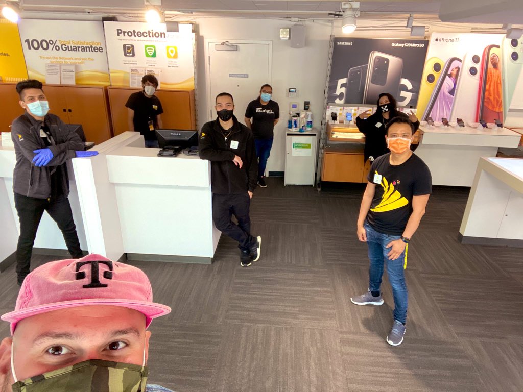 TJMartinez1000's tweet photo. Yerba Buena team ready to rock! Awesome day together! Thanks for being so welcoming!!!! @itswriz #BAMily https://t.co/mVfHuN60z6