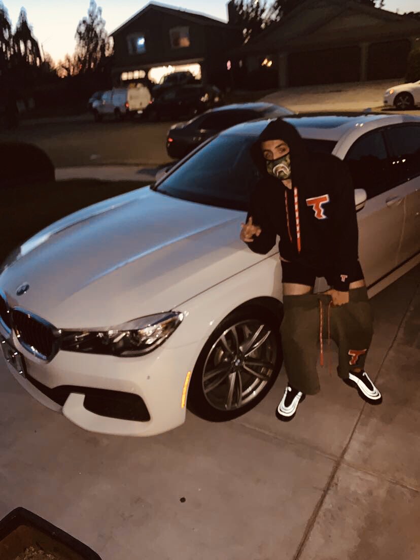 popspantoja24's tweet photo. “Gig So hard Made my shorts Fall Down”🤟🏽☹️🤟🏽✈️🇲🇽 #RIPMD #SBC #CommitteeThangs #californialove #FittedinBudda https://t.co/Dk75kzeucB