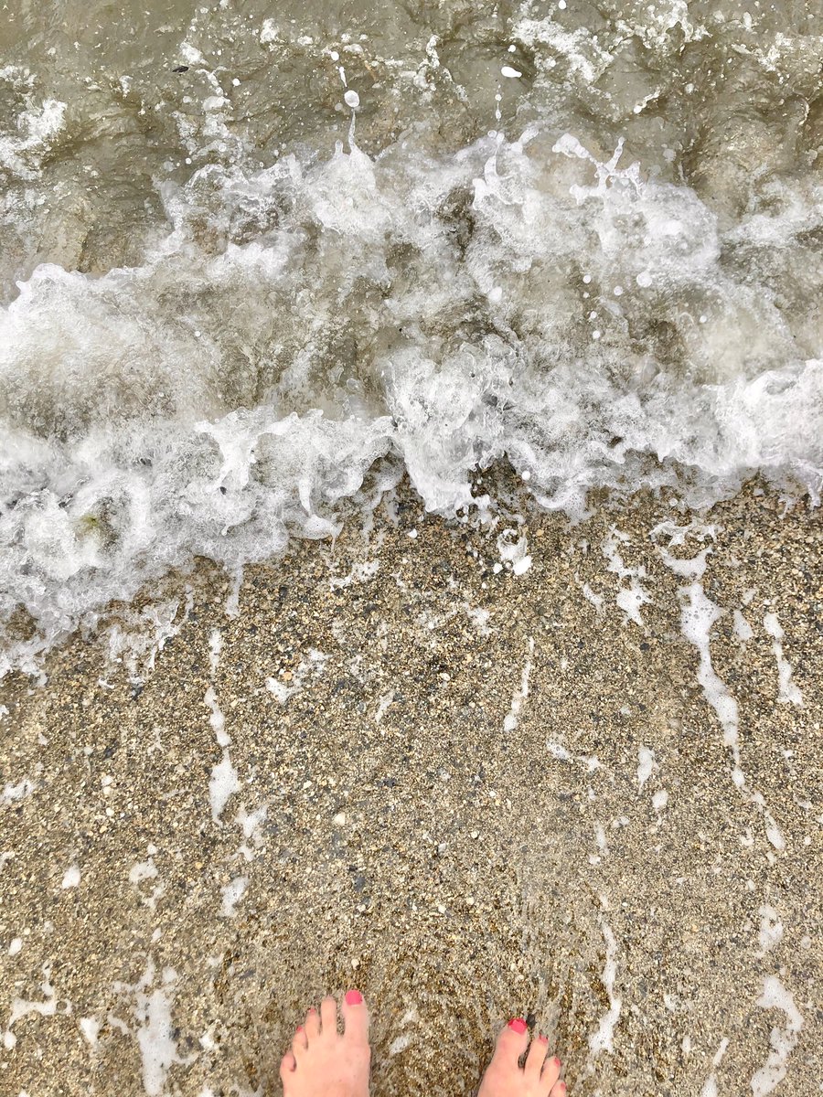Emjay1028's tweet photo. #TFW you get some beach time in before the storm. Can’t believe I made it through my first week back in the real(ish) world. #FridayFeeling #RI #Wickford #NK #Summer #MJSeason #CloudsInMyCoffee https://t.co/jxz9dKm7Fp