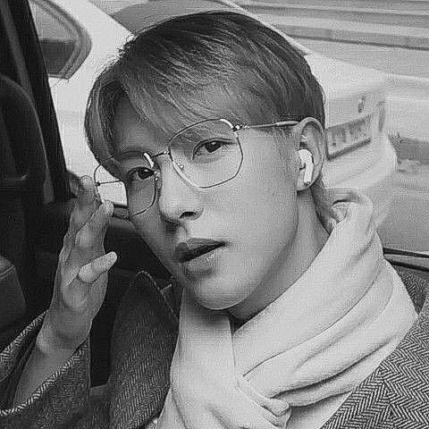 🖍️ #แจกดิส renjun ขาวดำ 
42 Picture 2000's /(rt = นำไปใช้ได้)
บอทเฟซติด #𝘗𝘳𝘪𝘯𝘻𝘦𝘯𝘥𝘪𝘴 
Link : ใต้เมนชั่น